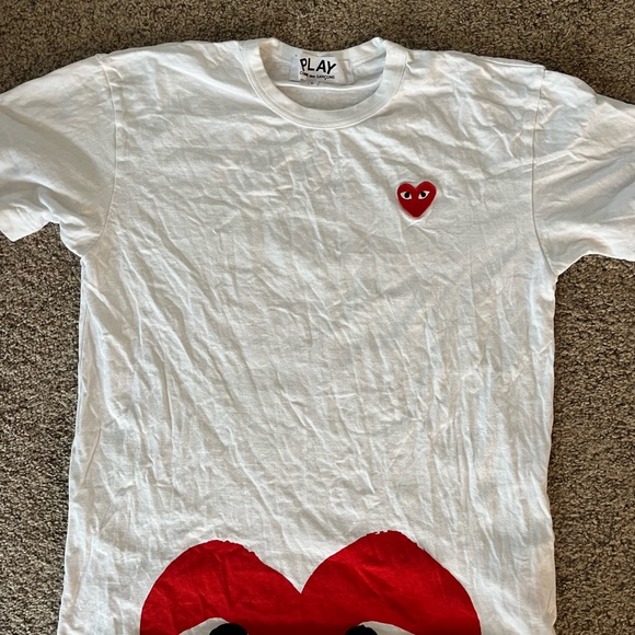 Comme des Garcons Play White Tee with Red Heart - Picture 1 of 6